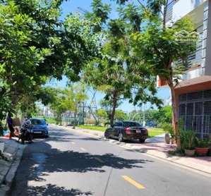 bán nhà tđc hà quang 2 đối diện công viên, khu dân cư kinh doanh sầm uất.