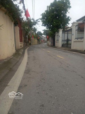 bán lô đất 43m trung tâm trâu quỳ gia lâm ô tô 7 chỗ thông