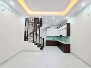 bán nhà lĩnh nam - kinh doanh - ô tô tránh - 30m2 x 5 tầng - giá tốt chỉ 5.6 tỷ!