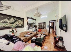mặt phố. đặng văn ngữ, văn phòng cty, 2 thoáng trước sau, kinh doanh vô đối, gần hồ. 85m*5t