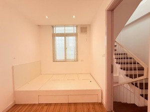 chính chủ bán nhà ngõ 279/51 đội cấn 33m 5 tầng 2 mặt thoáng tặng nội thất giá chào 8.5 tỷ