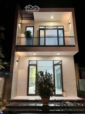 nhà cmt8 gần mặt tiền trung tâm quận 3 xe hơi vào nhà 3.350tỷ