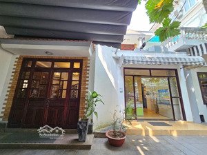 cho thuê biệt thự nguyên căn võ trường toản 10 phòng chỉ 83 triệu/tháng