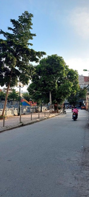 nhà đẹp ở ngay - 5 tầng đường 422 - 4.5 tỷ - vị trí vàng, tiện ích bạt ngàn!