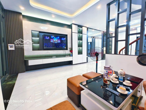 nhà đẹp dân xây 55m x 5 tầng 4 ngủ ngõ rộng phố thổ quan khâm thiên sổ đỏ nét , ảnh thật tin thật .