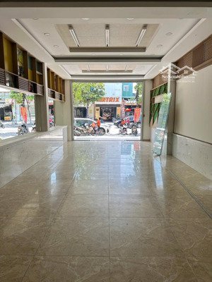 hạ 500 triệu. ngô văn sở - phố kinh doanh sầm uất nhất khu liên chiểu cánh tây bắc
giá 14 tỷ