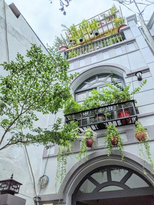 cho thuê nhà bình thạnh, nguyên căn 4 tầng bùi hữu nghĩa giáp q1, 2pn lớn, full nội thất, chỉ 12tr