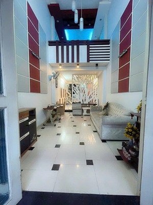 12,5 triệu/tháng full nội thất 1 trệt 1 lửng 2 lầu 3pn 3wc trường chinh - p12 - tân bình
