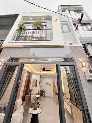 bán nhà 2 tầng tại đường 1b, bình hưng hòa a, bt $2,15 tỷ, 60m2 sổ sẵn gần công viên phan đình hùng