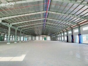 Cho thuê kho xưởng sản xuất 4.000m² ở Đức Hòa, Long An giá 220 triệu/tháng