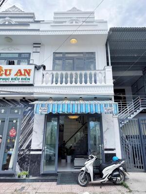 Nhà trệt lầu trục chính KDC 3A, gần chợ An Bình và đại học FPT