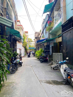 trung tâm tân bình - nhà 3 tầng - 36m2 - sổ hoàn công đủ - ngay hoàng sa - hẻm thông - sát mặt tiền