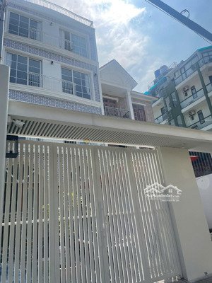 43,5 tỷ tòa nhà chdv tại thảo điền 15 phòng - thu nhập ~ 200tr/th- ngang 7m x27m - shcc