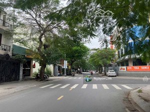 chính chủ gửi linh bán nền biệt thự song lập kdc đông thủ thiêm, btđ, q2 cũ nay là tp thủ đức.