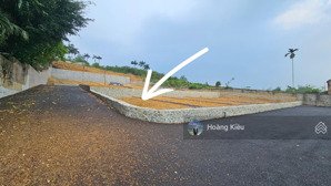 lô góc 2 mặt tiền trục chính tl446, đường 8m 3 ô tô tránh nhau. 5 di chuyển đến đhqg, cnc, đh fpt.