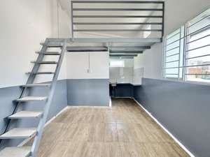 cho thuê phòng trọ gác cao 2m - giờ giấc tự do - ngay cổng sau kđt vạn phúc