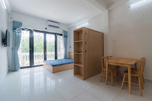 phú nhuận cần cho thuê gấp ban công full nt