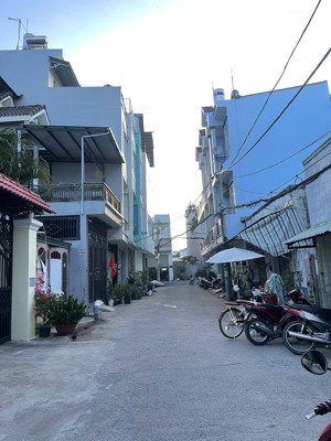 bán dãy trọ cực hiếm-hẻm xe tải-xây dựng tự do sổ cực đẹp