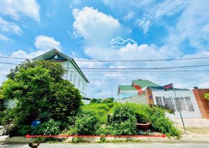 chủ gửi bán ngộp lô đất cực đẹp ở tt củ chi dt 260m2