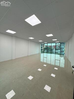 Bán Nhà Mặt Phố Quận Ba Đình 166m2-6T 2MT6m Vỉa Hè 3 THOÁNG 121 Tỷ Đào Tấn.