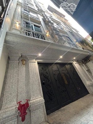 bán ccmn ở nguyễn khang - quận cầu giấy - 7 tầng x 10 p - thanh máy- tỷ suất ~ 6.5 % 65m x 12,5 tỷ