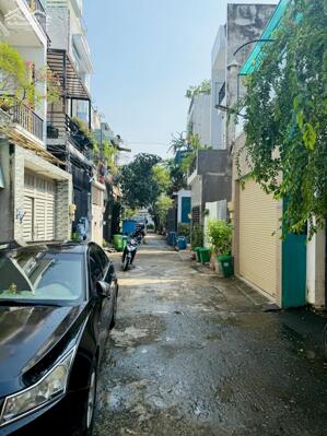 đất đẹp vuông vức hẻm xe hơi đường hồ bá phấn, Phước Long A, Q9, DT 72m/6.1tỷ thương lượng