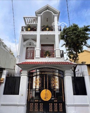 siêu biệt thự - 3 tầng - gần nguyễn sơn - tân phú - nhà ngang 6m - nhỉnh nhẹ 9 tỷ