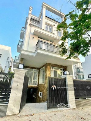 bán gấp np 7x18m giá chỉ 35,6 tỷ sẵn nhà, 5x20m giá 26,2 tỷ mystery đảo kim cương q.2 lh 