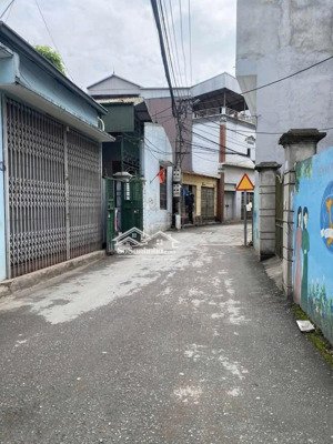 chính chủ cần bán 80m2 đất ngọa long - ô tô đỗ cửa - ngõ nông sát trục chính