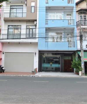 cho thuê nhà 3 lầu mặt tiền phú hoà, thủ dầu một