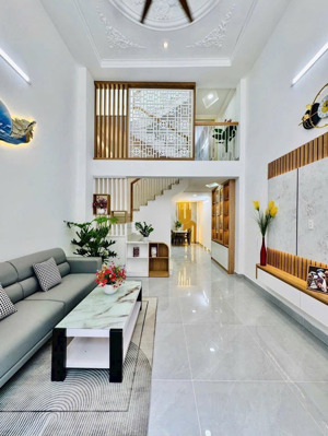 nóng! nhà 53,3m2 hẻm nguyễn bặc, tân bình giá chỉ 3tỷ370. ngay chợ phạm văn hai. nhà 3 tầng - 3pn