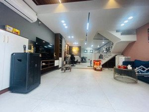 chủ gởi bán căn nhà gần chợ bà chiểu đường bùi hữu nghĩa, bình thạnh. hẻm xe hơi. 2,490 tỷ | 60m2