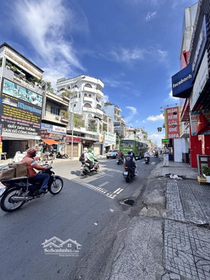 *mặt tiền* [6,1 x 20] lạc long quân