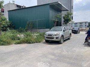 bán nhanh mảnh đất đấu giá ngũ hiêp. lô góc, phân lô vỉa hè. giá hơn 8 ty