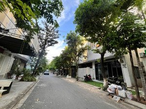 nhà 2 tầng lô kẹp cống sát góc morison, ngang 6m, diện tích 90m2