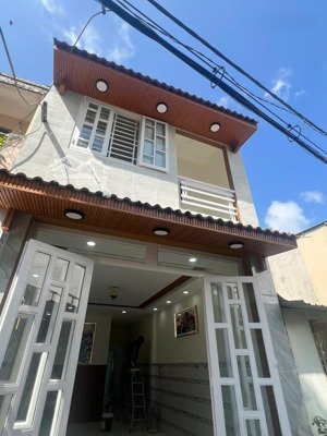 bán gấp nhà riêng 26/3, btân, 40m2, 2 tầng mới đẹp, 2 mặt hẻm xe hơi, nhỉnh 4 tỷ xíu.