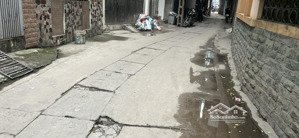 chủ nhà cần bán gấp căn ccmn ngay trung tâm triều khúc .ô tô đỗ cửa. mặt tiền cực thoáng