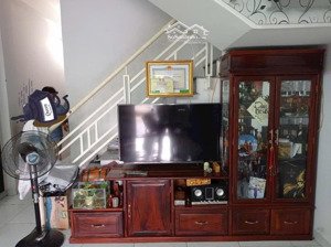 nhà 2 tầng đường 13m gần biển có thể ở và kinh doanh