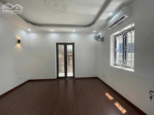 CHỈ 11 TỶ - NHÀ ĐẸP TT QUẬN THANH XUÂN - NGUYỄN TRÃI - NGÃ TƯ SỞ - 65M2, LÔ GÓC 3 THOÁNG, PHÂN LÔ QUÂN ĐỘI - Ô TÔ ĐỖ CỬA