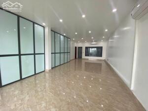 Cho thuê sàn tầng 1 75m2 giá 7.5tr tại KĐT Waterfront