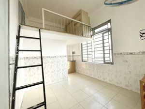 cho thuê phòng ban công cửa sổ trời giá hạt dẻ 2tr6, lê trọng tấn, bhh