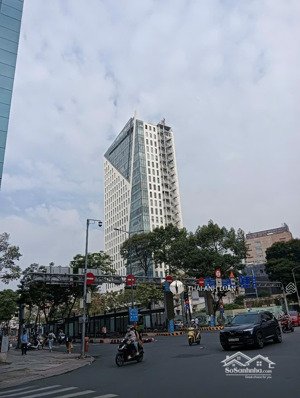 bán tòa nhà góc 2 mặt tiền khu phan đăng lưu. dt 105m2(7x15m) 5 tầng, tn 60tr. giá 19 tỷ - tin thật