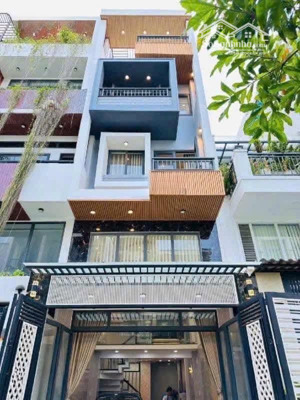bán gấp nhà mặt phố lạc long quân, p10, tân bình, giá 3tỷ850, dt 82,8m2, cho thuê 22tr/th