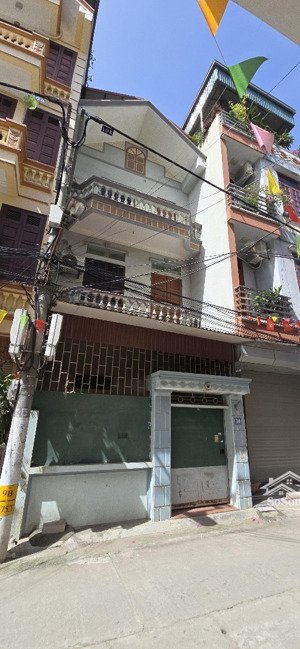 bán gấp nr tại lai xá, 11,8 tỷ, 73,8m2, 3pn, 2wc, 3 tầng, hướng đông bắc, q. hoài đức, hn