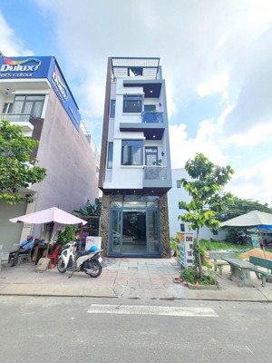 bán nhà mới 1t2l 4x18.6m hoàn công, đường n1 kdc phú hồng thịnh 8 p.bình chuẩn, full nội thất