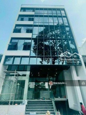 siêu phẩm tốt nhất! mặt tiền ngay trần não - q2. (10x30m) xd hầm 7 lầu. hđt: 210 tr/th - giá 36 tỷ