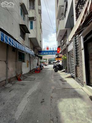 CHỢ BÀ CHIỂU P3 Bình Thạnh, Nhà 4 tầng 4PN, DT gần 40m2, chỉ 5 tỷ