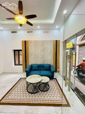 Nhà phố Khương Thượng – Mặt phố kinh doanh – Gần hồ - Lô góc – 28m2 – 6.95 tỷ