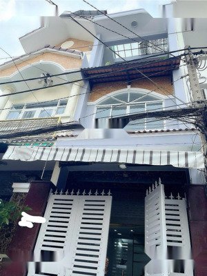cho thuê nhà nguyên căn 3 phòng ngủ, 180m2 đường bùi thị xuân, phường 3, tân bình