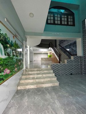 cho thuê nc hẻm xe hơi 565 bình thới 5 x 25m. nở hậu 10m, 2 lầu st 8 phòng 8 wc giá 35 triệu/tháng